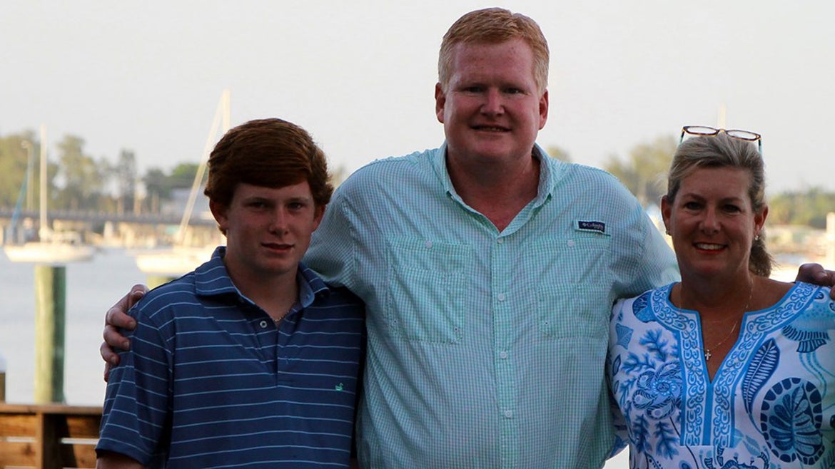 Paul (left) and Maggie Murduagh (right) were found slain at their South Carolina property by father Alex Murdaugh (middle).
