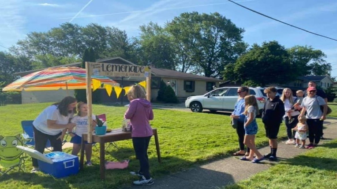 Lemonade stand benefits special needs playground in Ohio.