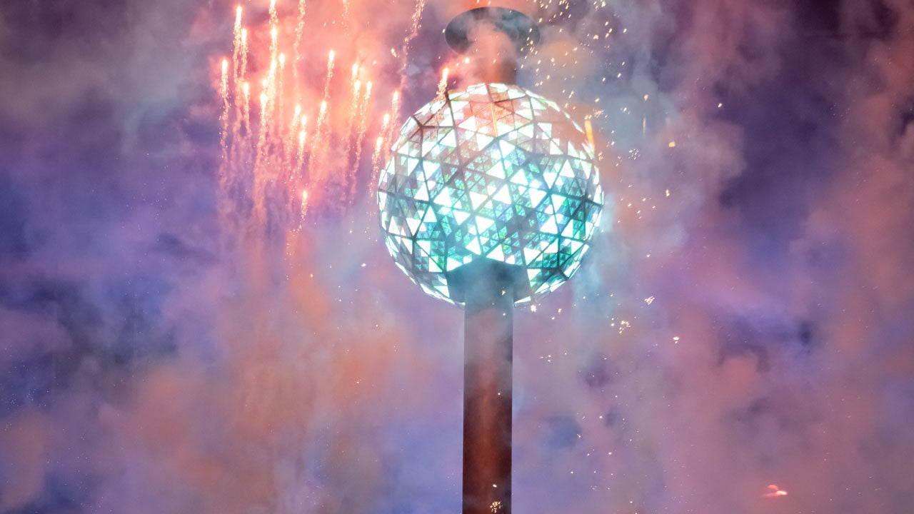 see the ball drop in nyc