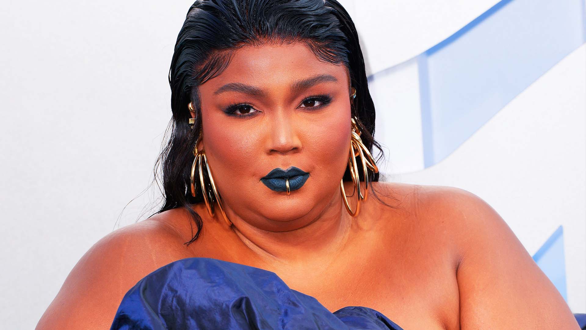 Dancer Suing Lizzo Fights Back Tears, Says 'I Lost Who I Was' on Tour