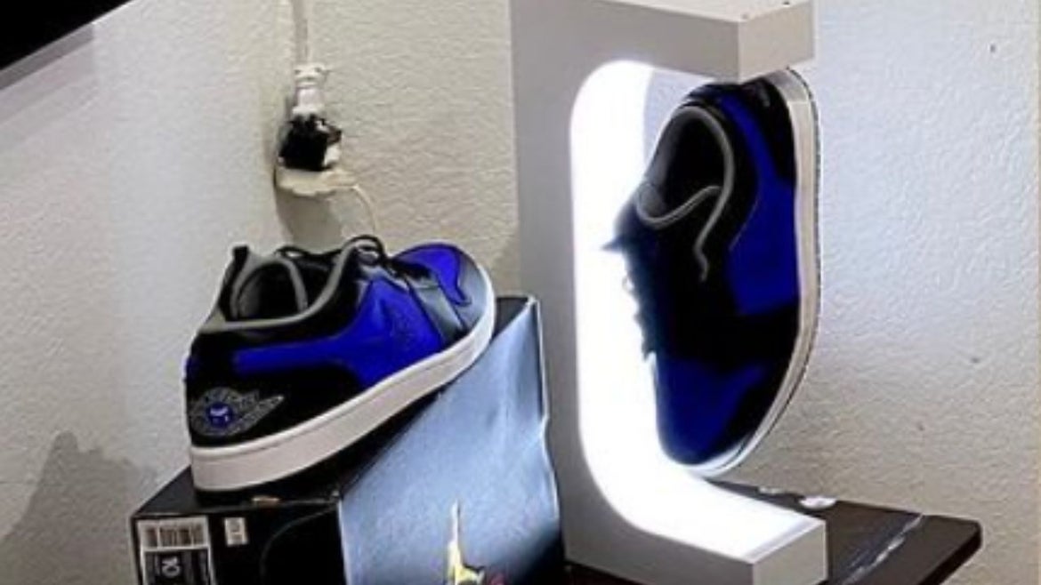 blue Nike air jordans
