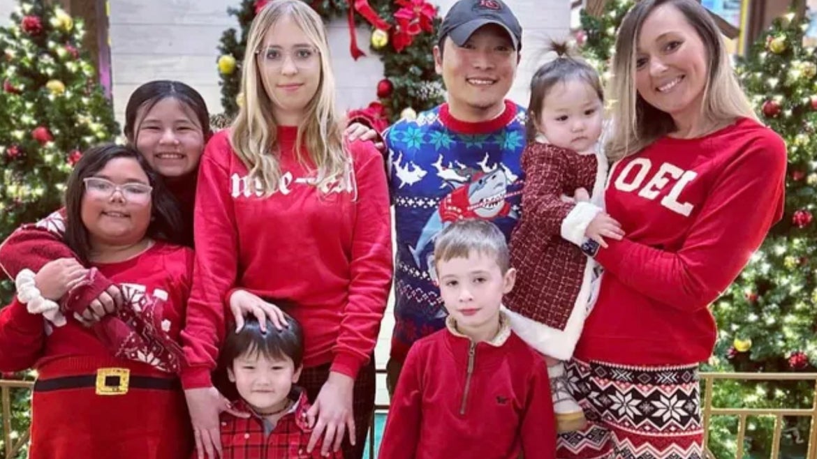 A photo of the Synder family 