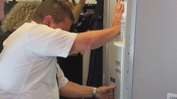 Man Gets Stuck in Plane Bathroom for 35 Minutes