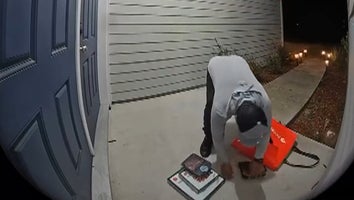 DoorDash delivery driver drop a box
