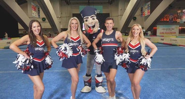 NFL Cheerleaders Gear Up For Sunday's Super Bowl