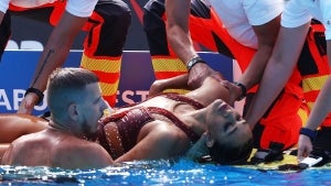 Coach Dives Into Pool to Save Anita Alvarez at World Championships in Hungary