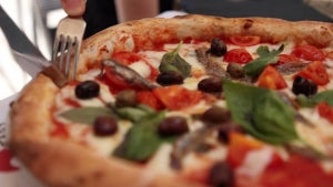 American Pizza Chain Domino’s Closes All Restaurants in Italy