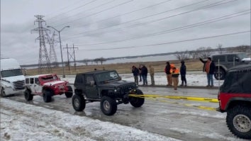 Jeep Club Members Rescue Stranded Motorists on Icy Roads 