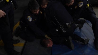 7 Police Officers and Nurse Charged in 2020 Death of Man 