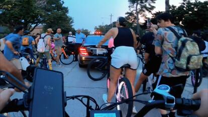 Angry Bicyclists Cause $10K in Damages After Attacking Car