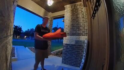 DoorDash Pizza Delivery Guy Upset Over $5 Tip