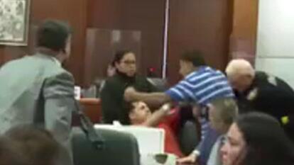 A fight break out in a courtroom.