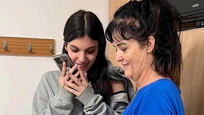 President Biden Speaks to Mom and Daughter Released by Hamas