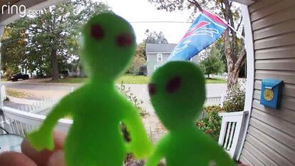 "Aliens" caught on a Ring camera.