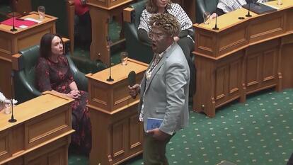 Maori politician, Rawiri Waititi, performed a Haka before swearing an oath to King Charles in New Zealand’s Parliament.