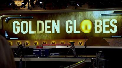 Golden Globes sign