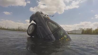 Car Submersion demonstration
