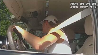 Gisele Bündchen being pulled over