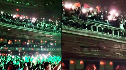 Fox Theatre's balcony visibly bending