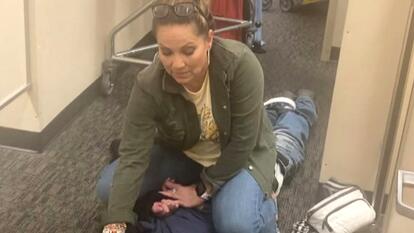 Mom Puts Alleged Peeping Tom in Headlock While Shopping