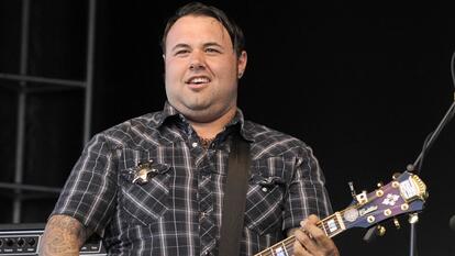 Country singer and 'The Voice' alum Ryan Whyte Maloney has died by suicide at the age of 44.