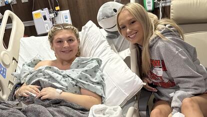 Rileigh Decker and Summer Layman 