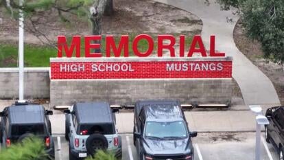 Sign for Memorial High School