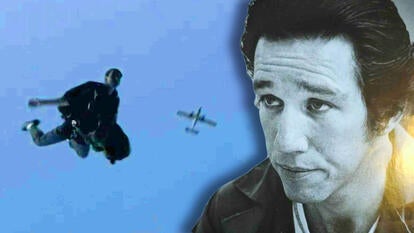 Man jumping out of plane / Martin McNally