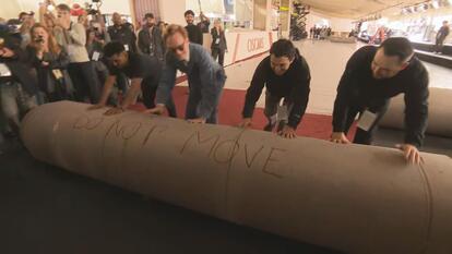 Host Conan O'Brien and others roll out Oscar red carpet