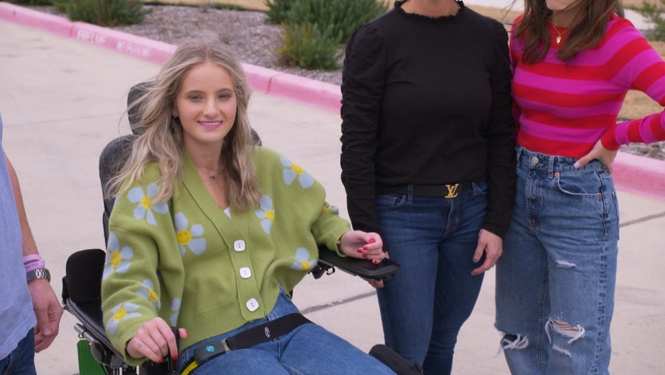 Paralyzed 17-Year-Old Cheerleader Is Determined to Walk Again