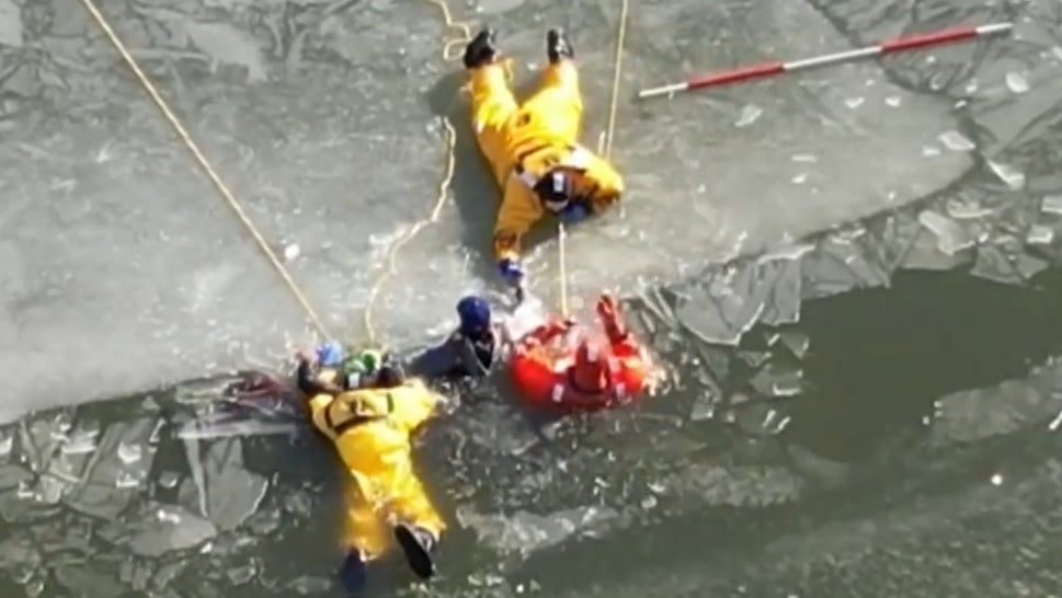 2 Teens Rescued From Ice By Firefighters Training For Ice Rescues 