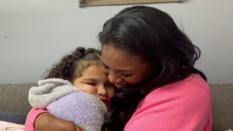6-Year-Old Saves Unconscious Mom