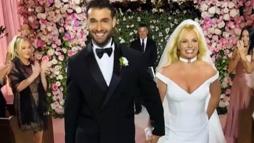 Britney Spears Releases New Wedding Photos