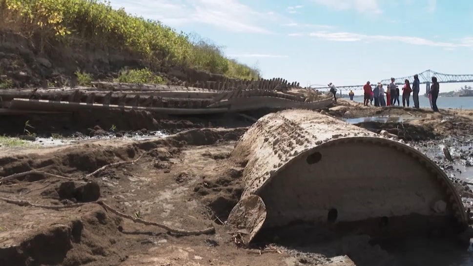 Hundred-Year-Old Shipwreck Emerges From River