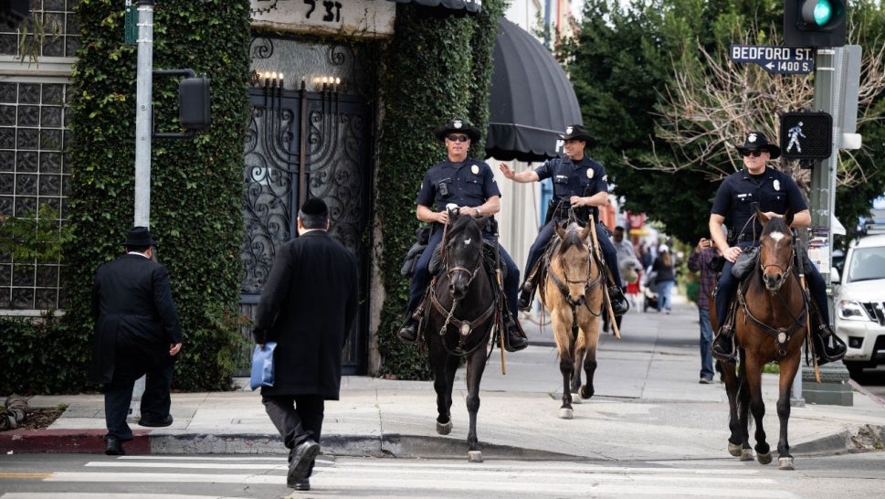 LAPD Patrols Jewish LA Neighborhood