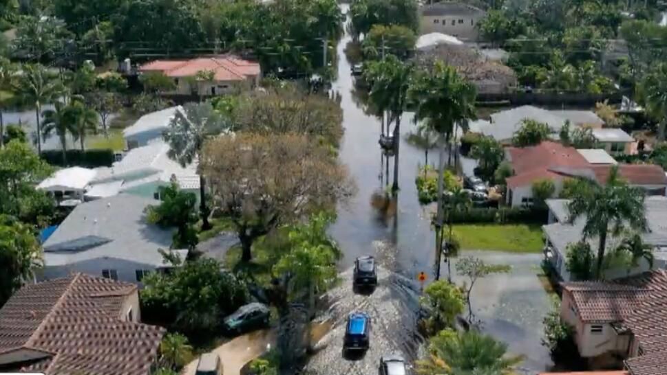 Aerial shot of flooding in a Florida neightborhood