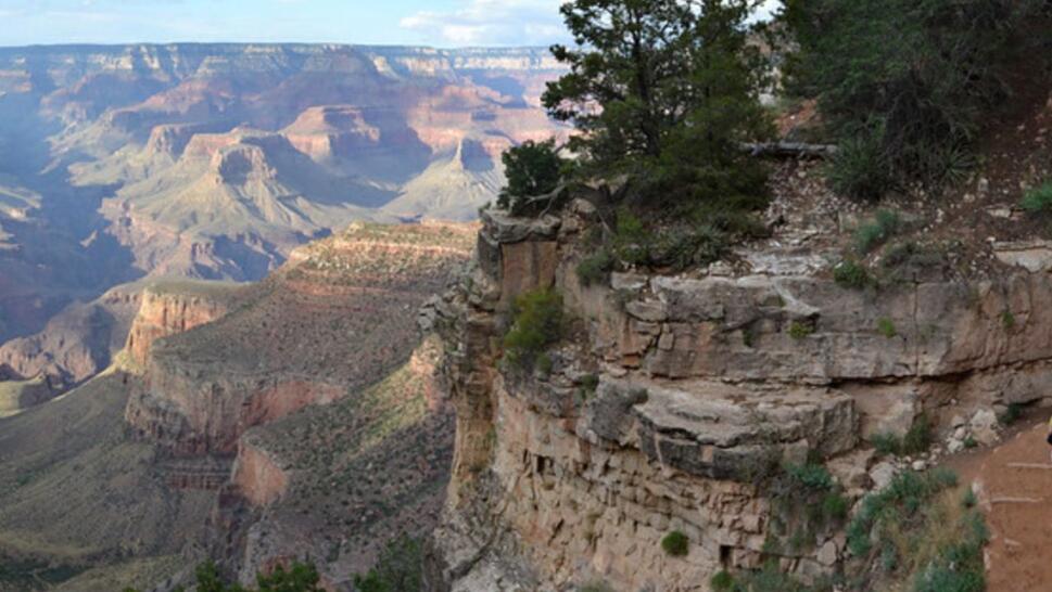 The Bright Angel Trail above the lower tunnel at Grand Canyon