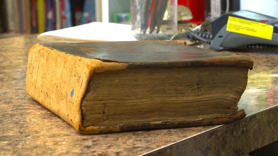 300 Year Old Bible Found