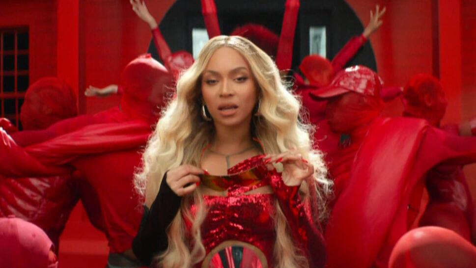 Beyonce Tries to Break the Internet in Verizon Super Bowl Ad