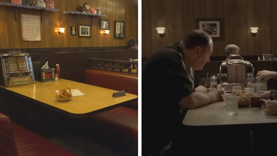 Booth in diner/Last scene of The Sopranos