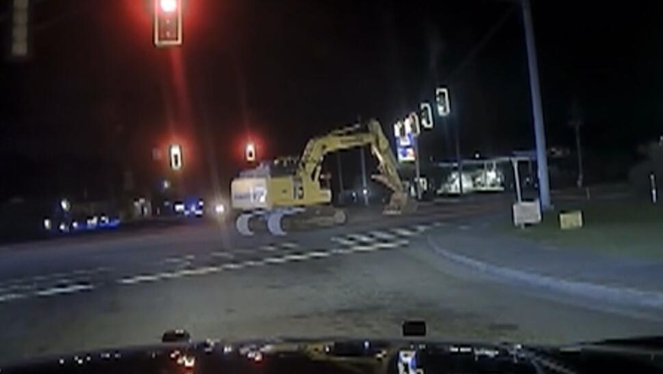 Cops 'Chase' Allegedly Stolen Excavator