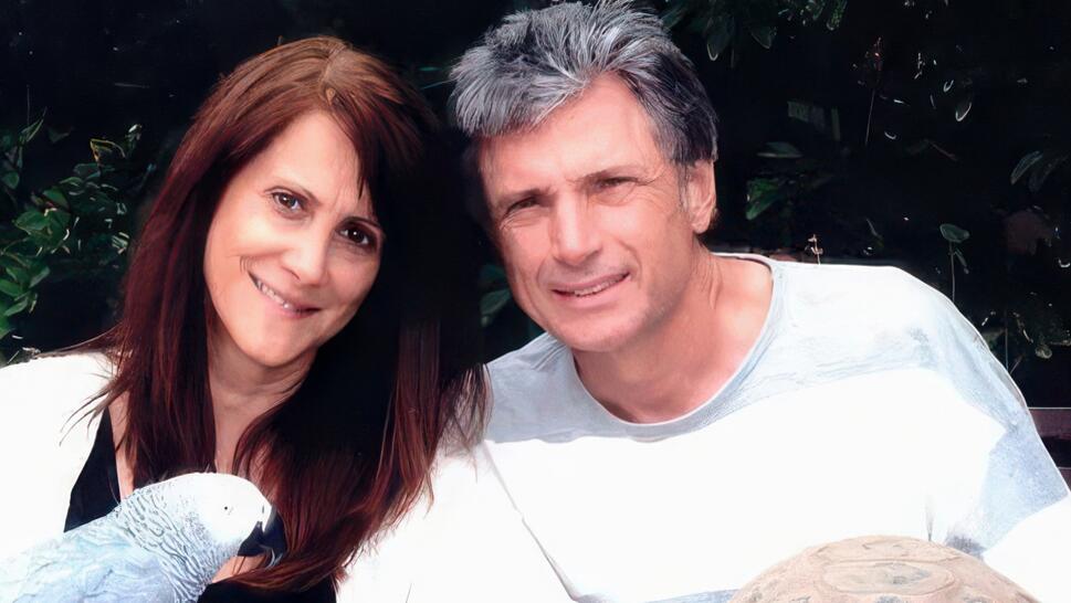 "American Idol" executive Robin Kaye and her husband