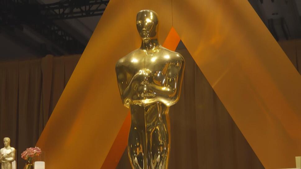 Decoration in the shape of an Oscar