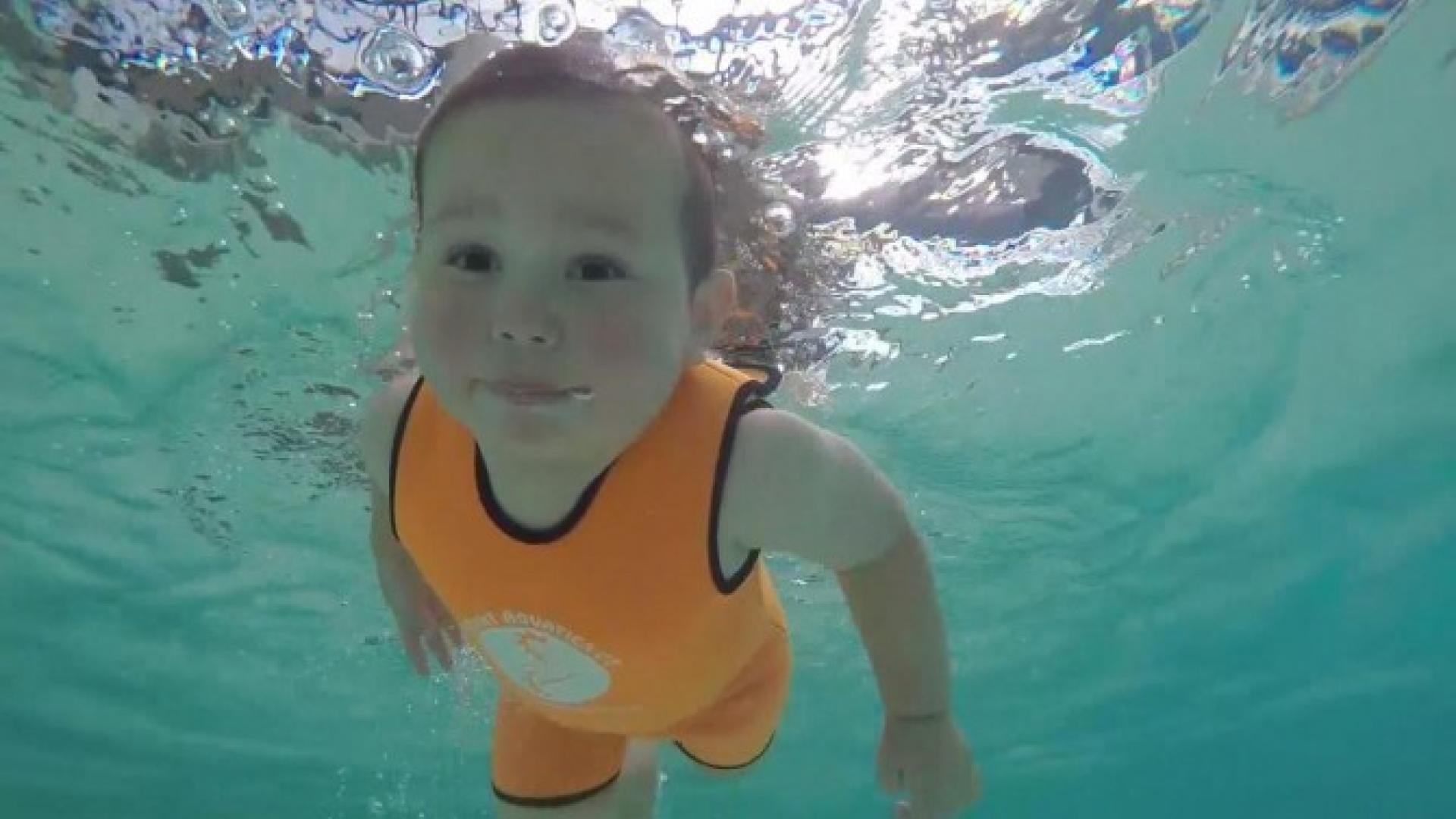 Babies As Young As 6 Months Old Learning Life Saving Skills With Simple Swimming Lessons Inside Edition