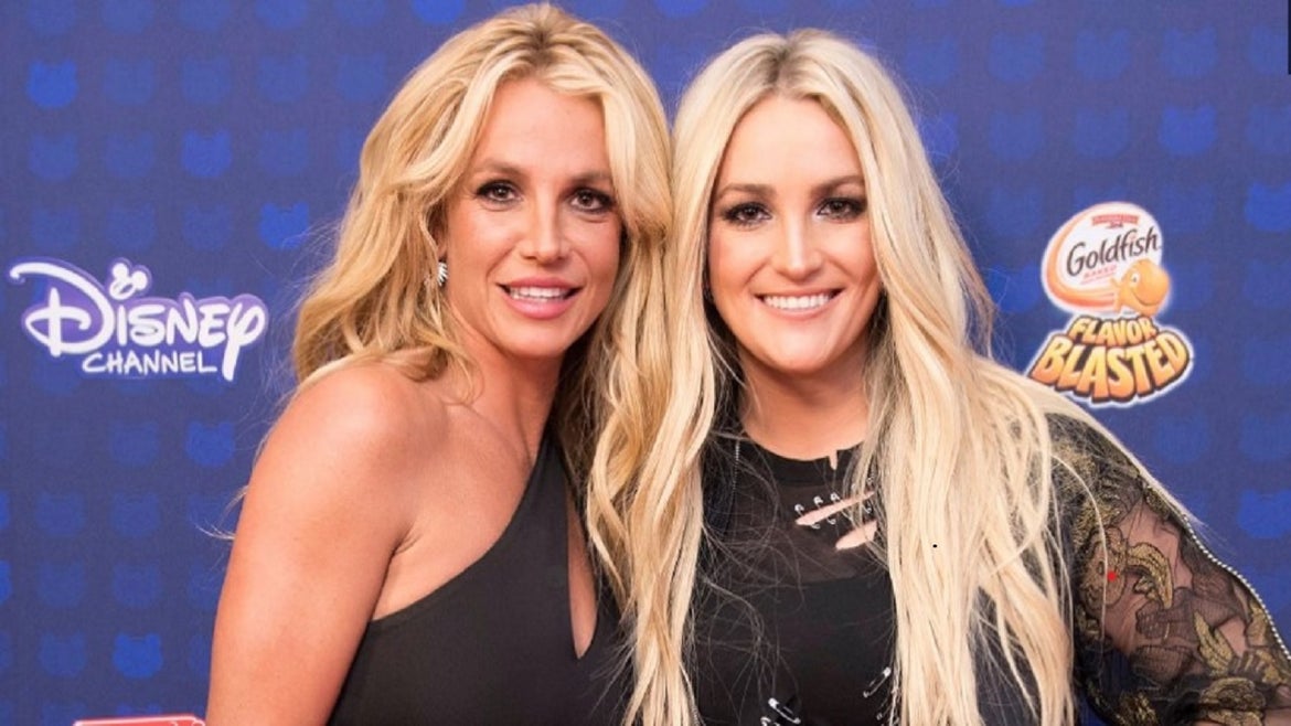 Britney and Jamie Lynn Spears in 2017.