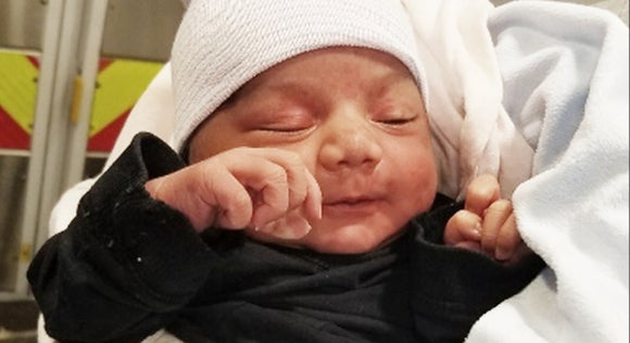 Pas Identified After Newborn Is, Newborn Baby Found In Dresser Chicago