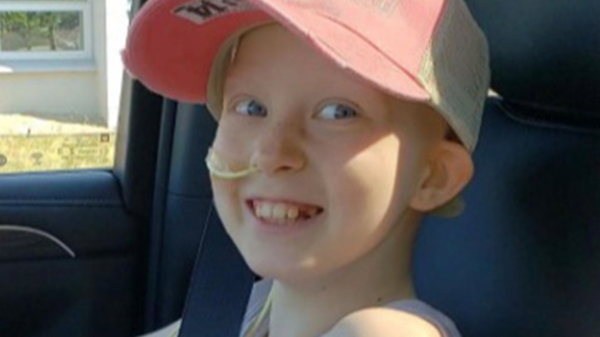 Idaho classmates put together bake sale for classmate Maddie, 10, who is battling Stage IV cancer.